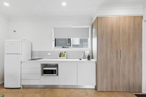 Rockpool Escape - A Coastal Refresh Near The Marina - SA Accommodation 3