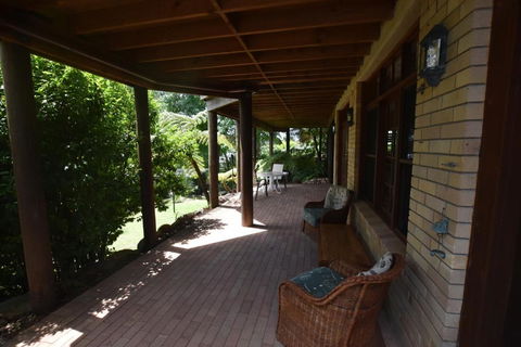 Rockwall Avoca Beach - SA Accommodation 1