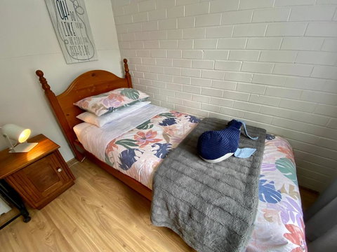 Salty Grape Apartments - SA Accommodation 3