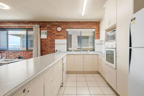 San Clemente Unit 4 24 Orvieto Terrace - SA Accommodation 2