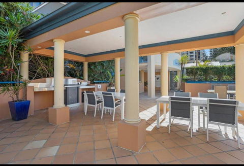San Mateo On Broadbeach - SA Accommodation 1