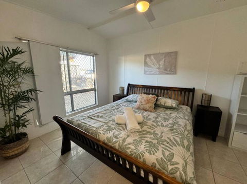 Sand Bars - Spacious, Beach, Pets - SA Accommodation 0