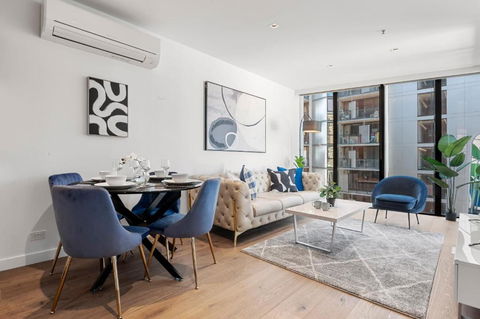 Rooftop Pool Stunning Apt At Marvel Stadium With Free Parking - SA Accommodation 0