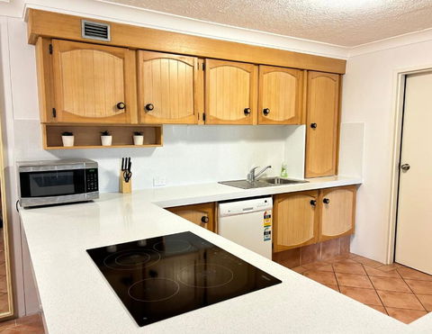 Sandbar Unit 402 - SA Accommodation 2