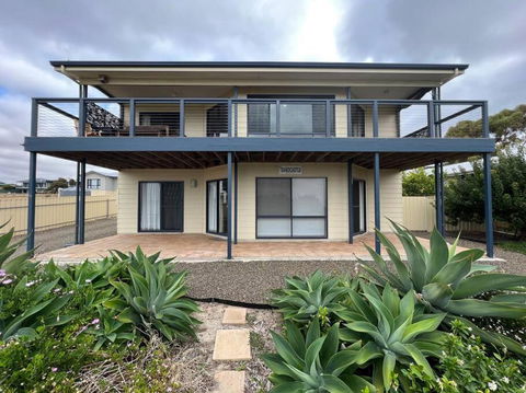 Sandcastle - A Esplanade Place, Stunning Views - SA Accommodation 3