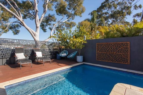 Stella Retreat - Townhouse With Pool - SA Accommodation 1