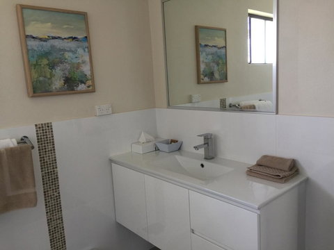 Bega Village Motor Inn - SA Accommodation 3