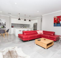 Best Central Wagga Townhouse - SA Accommodation