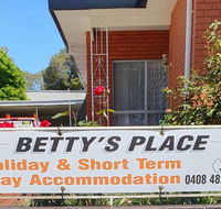 Betty's Place - SA Accommodation