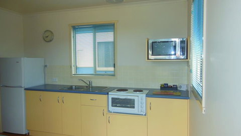 BIG4 Waters Edge Holiday Park - SA Accommodation 3