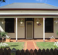 Bloomsbury Cottage - SA Accommodation