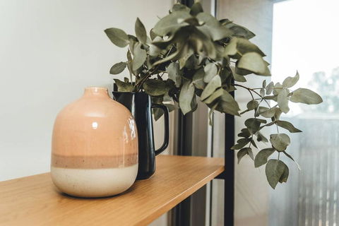 Blue Gum On First Ave - CBD Fringe, WiFi, Netflix - SA Accommodation 3