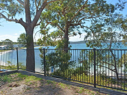 Wanda Magic Beautiful Water Front House - SA Accommodation 2