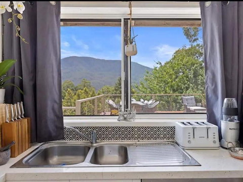 Warburton Sunrises And Sunsets - SA Accommodation 2