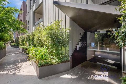 WOW Apartment On Queensberry - SA Accommodation 2