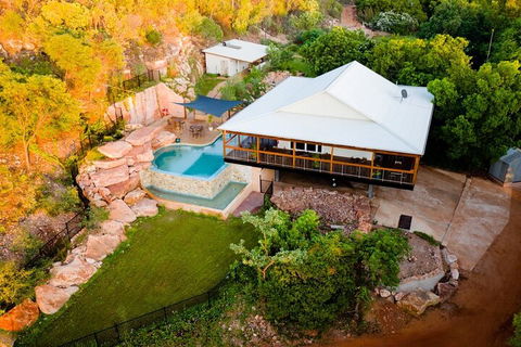 Giant Tides Tour - Cygnet Bay Pearl Farm - SA Accommodation 5
