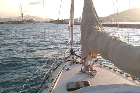 Townsville Small Group Early Morning Sailing Cruise Boat Tour Charter Hire - SA Accommodation 1