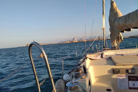 Townsville Small Group Early Morning Sailing Cruise Boat Tour Charter Hire - SA Accommodation 2