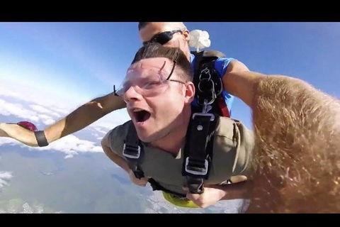 Reef And Rainforest Tandem Sky Dive In Cairns - SA Accommodation 1