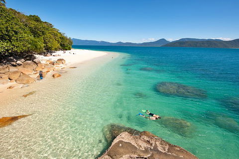 Fitzroy Island Catamaran Transfers From Cairns - SA Accommodation 4