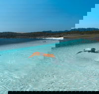 Lake McKenzie Full-Day Tour with Lunch from Hervey Bay - SA Accommodation