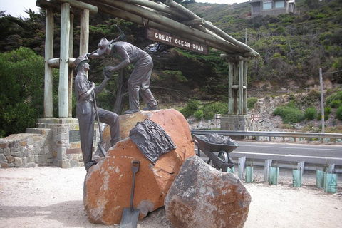 Great Ocean Road & Phillip Island Overnight Tour - SA Accommodation 1