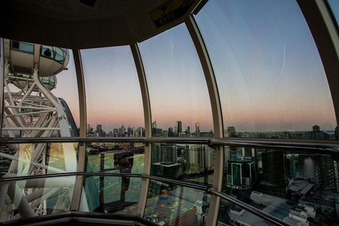 Melbourne Star Observation Wheel Private Cabin - SA Accommodation 2