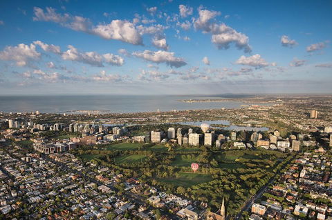 Melbourne Sunrise Balloon Flight & Champagne Breakfast - SA Accommodation 3