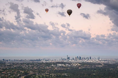 Melbourne Sunrise Balloon Flight & Champagne Breakfast - SA Accommodation 5